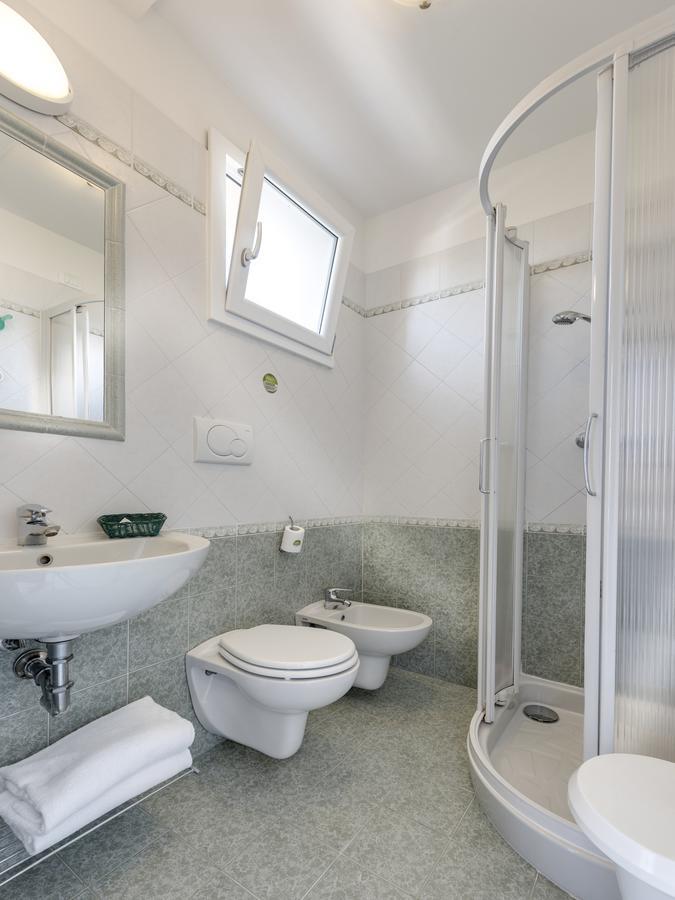 Hotel Azzurra Marina di Pietrasanta Ngoại thất bức ảnh
